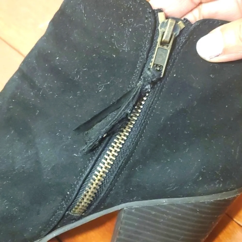 Charlotte Russe Black Suede boots booties Size 8